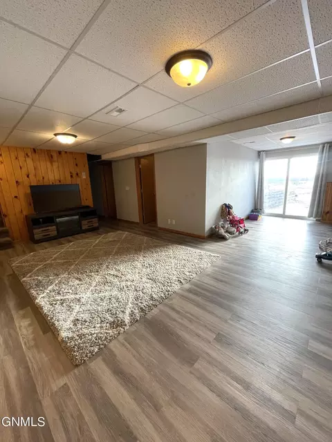 12020 Hwy 10, Dickinson, ND 58601 photo 15