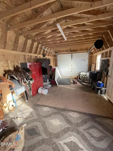 12020 Hwy 10, Dickinson, ND 58601 photo 18