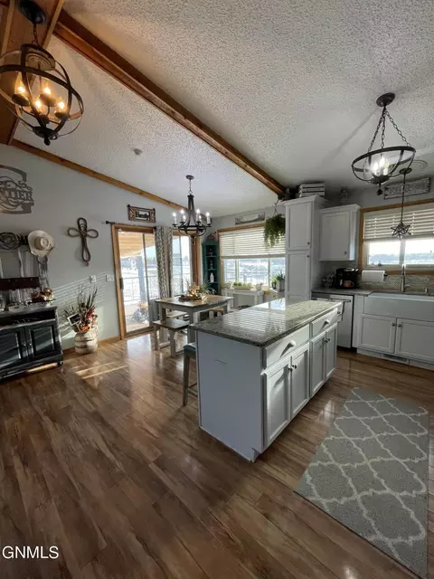 12020 Hwy 10, Dickinson, ND 58601 photo 28