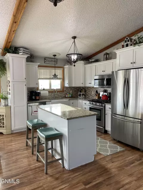 12020 Hwy 10, Dickinson, ND 58601 photo 7