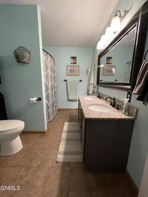 12020 Hwy 10, Dickinson, ND 58601 photo 12