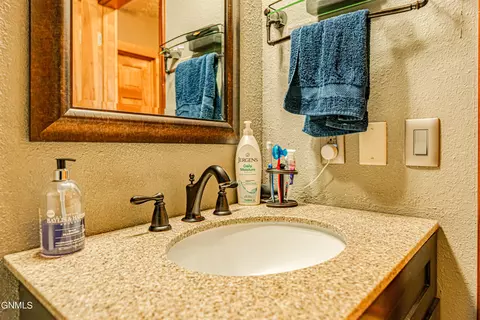 1707 3rd St NE, Mandan, ND 58554 photo 37