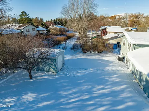 1707 3rd St NE, Mandan, ND 58554 photo 14