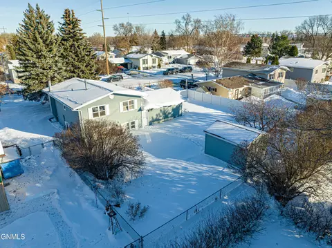 1707 3rd St NE, Mandan, ND 58554 photo 18