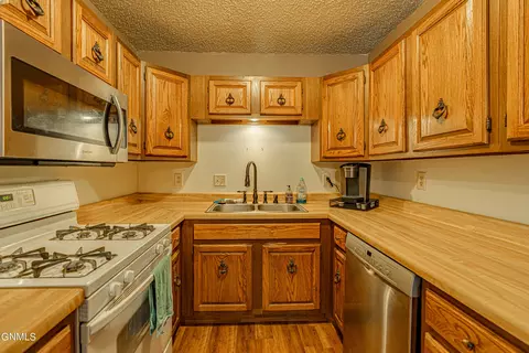 1707 3rd St NE, Mandan, ND 58554 photo 28