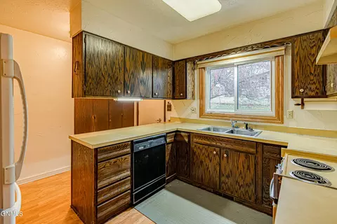 930 Central Ave, Bismarck, ND 58501 photo 8