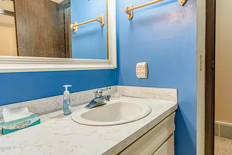 930 Central Ave, Bismarck, ND 58501 photo 19