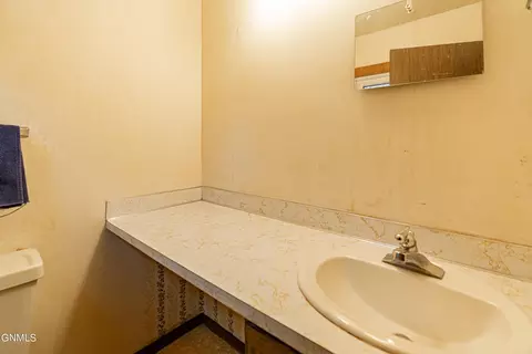 930 Central Ave, Bismarck, ND 58501 photo 25