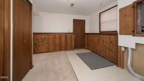 811 8th Ave E, Dickinson, ND 58601 photo 26