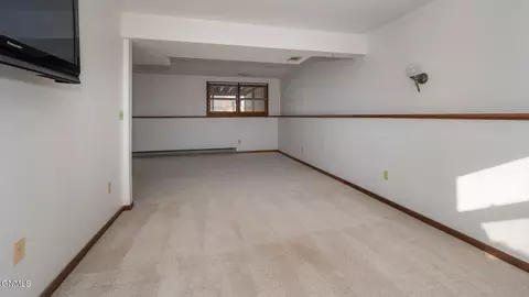 811 8th Ave E, Dickinson, ND 58601 photo 17