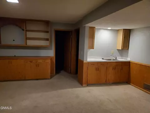 115 E Capitol Ave, Bismarck, ND 58501 photo 23