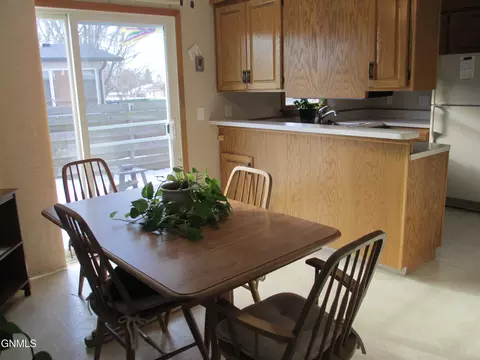 115 E Capitol Ave, Bismarck, ND 58501 photo 7