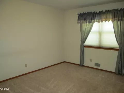 115 E Capitol Ave, Bismarck, ND 58501 photo 13