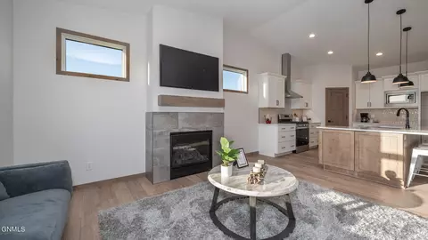 3900 Silver Blvd, Bismarck, ND 58503 photo 11