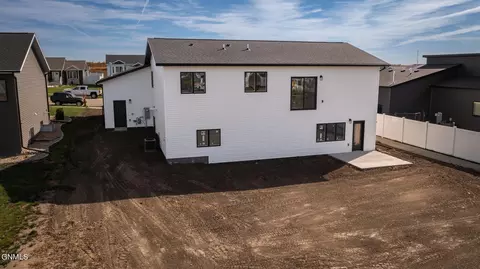 3900 Silver Blvd, Bismarck, ND 58503 photo 31