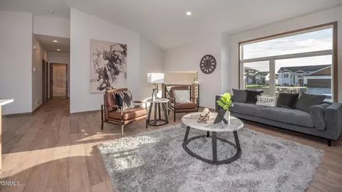 3900 Silver Blvd, Bismarck, ND 58503 photo 7