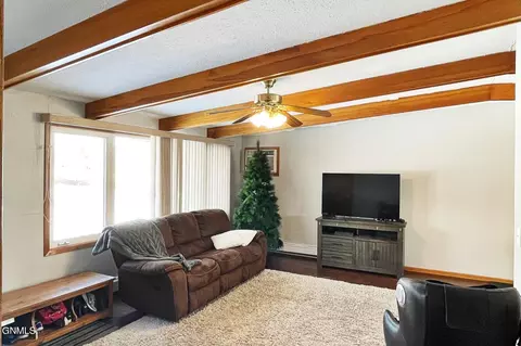 1208 8th Ave W, Williston, ND 58801 photo 4