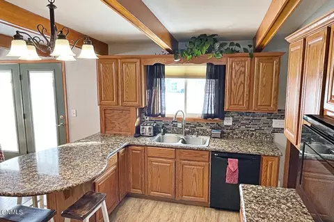 1208 8th Ave W, Williston, ND 58801 photo 11