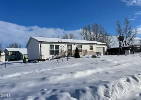 8 Belk Dr, Lincoln, ND 58504 photo 1
