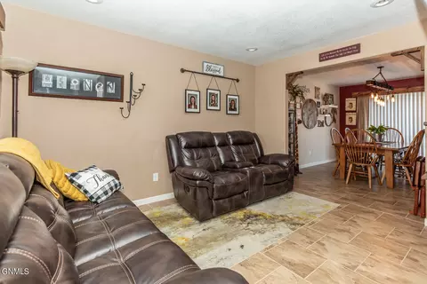6319 Derek Drive Dr, Bismarck, ND 58504 photo 18