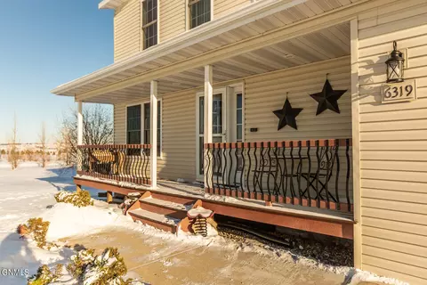 6319 Derek Drive Dr, Bismarck, ND 58504 photo 3