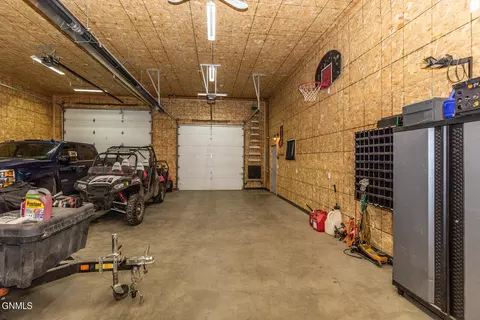 6319 Derek Drive Dr, Bismarck, ND 58504 photo 35