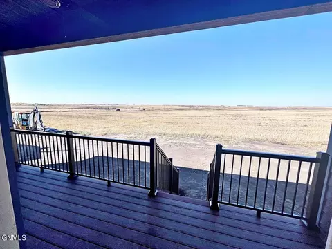 2617 44th Ave W, Williston, ND 58801 photo 29