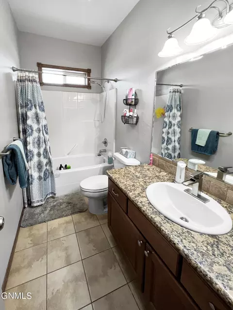 2004 16th Ct W, Williston, ND 58801 photo 26