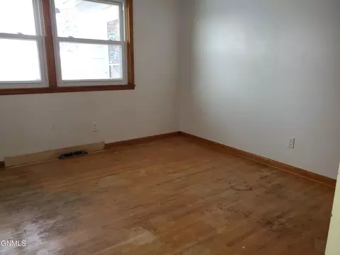 155 5th Ave Se Ave SE, Dickinson, ND 58601 photo 9
