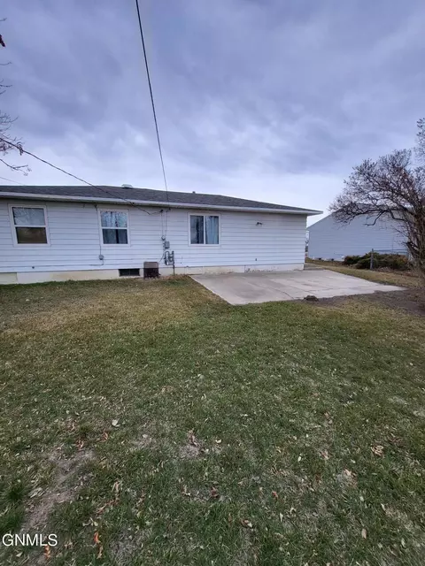 513 13th Ave W, Williston, ND 58801 photo 20