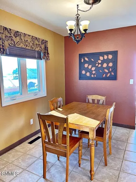 13376 55th St NW, Williston, ND 58801 photo 20