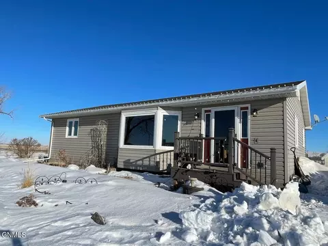 13376 55th St NW, Williston, ND 58801 photo 4