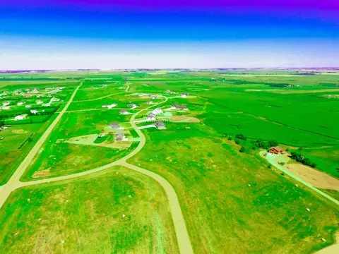 6705 Country Ridge Rd, Bismarck, ND 58503