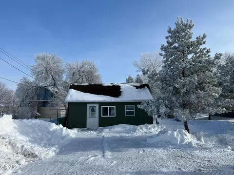 315 Center Ave, Center, ND 58530