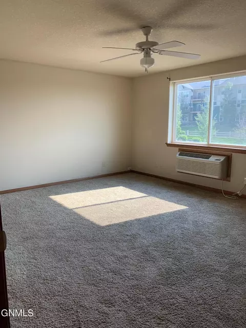 3203-3207 Long Branch Ave NW, Williston, ND 58801 photo 6