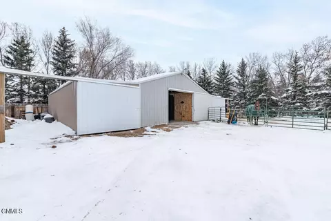 6162 Comet Ln, Bismarck, ND 58503 photo 35