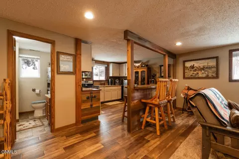 6162 Comet Ln, Bismarck, ND 58503 photo 24