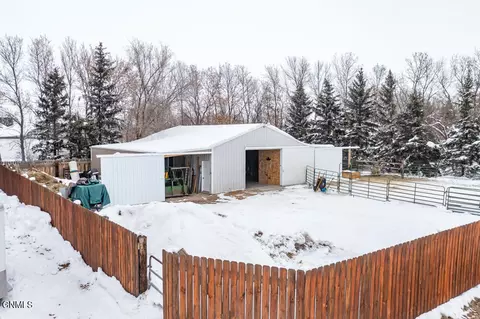 6162 Comet Ln, Bismarck, ND 58503 photo 41