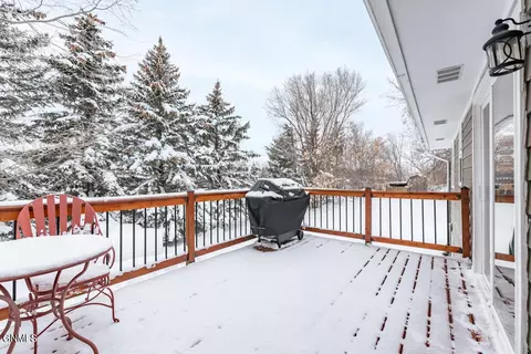 6162 Comet Ln, Bismarck, ND 58503 photo 8