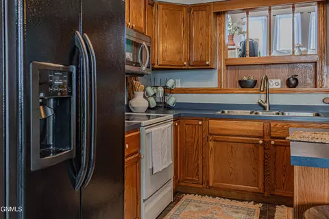 1305 Johns Dr, Mandan, ND 58554 photo 13