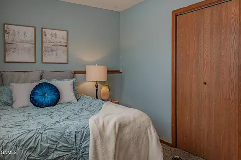 1305 Johns Dr, Mandan, ND 58554 photo 31