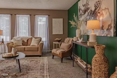 1305 Johns Dr, Mandan, ND 58554 photo 6