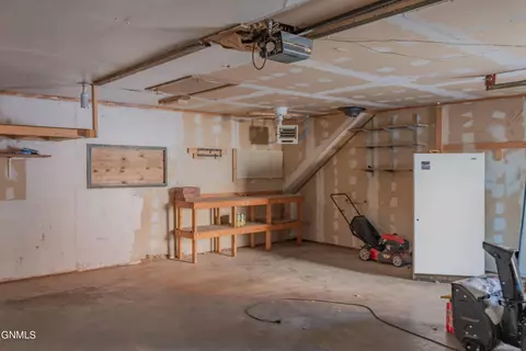 1305 Johns Dr, Mandan, ND 58554 photo 60
