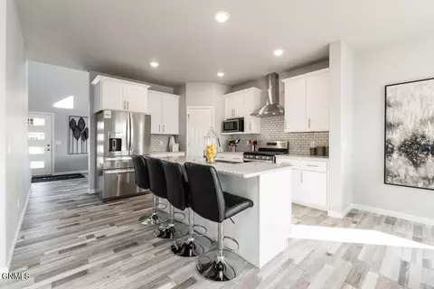 4802 Cornice Loop, Bismarck, ND 58503 photo 7