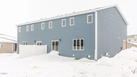 227 Irvine Loop, Bismarck, ND 58504 photo 28