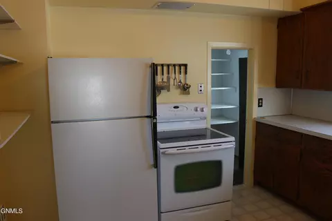502 6th Ave, Edgeley, ND 58433 photo 10