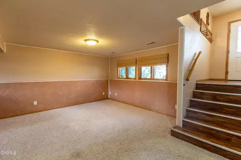 801 E Calgary Ave, Bismarck, ND 58503 photo 15