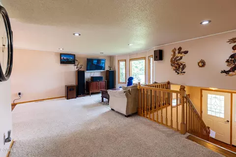 801 E Calgary Ave, Bismarck, ND 58503 photo 2