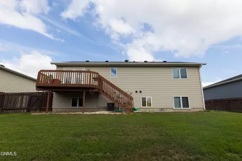 801 E Calgary Ave, Bismarck, ND 58503 photo 20