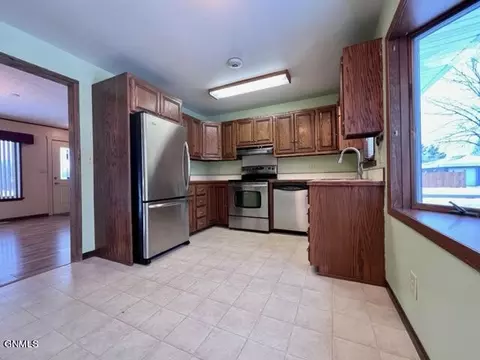 1401 1st Ave E, Williston, ND 58801 photo 8